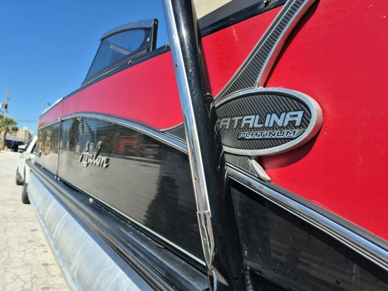 27' 2017 Avalon 2785 Catalina QL