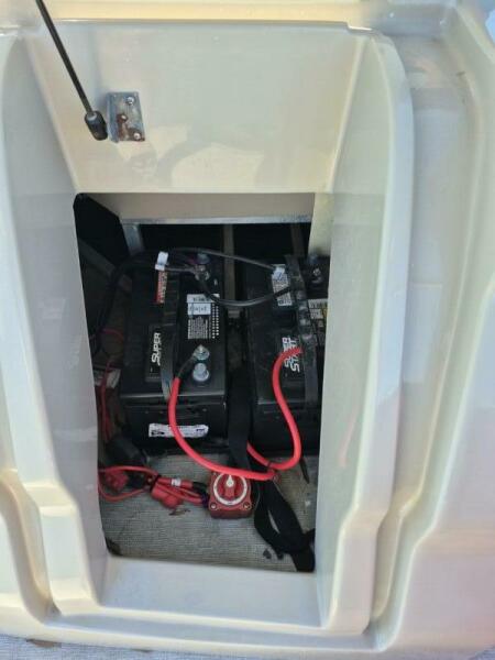 27' 2017 Avalon 2785 Catalina QL