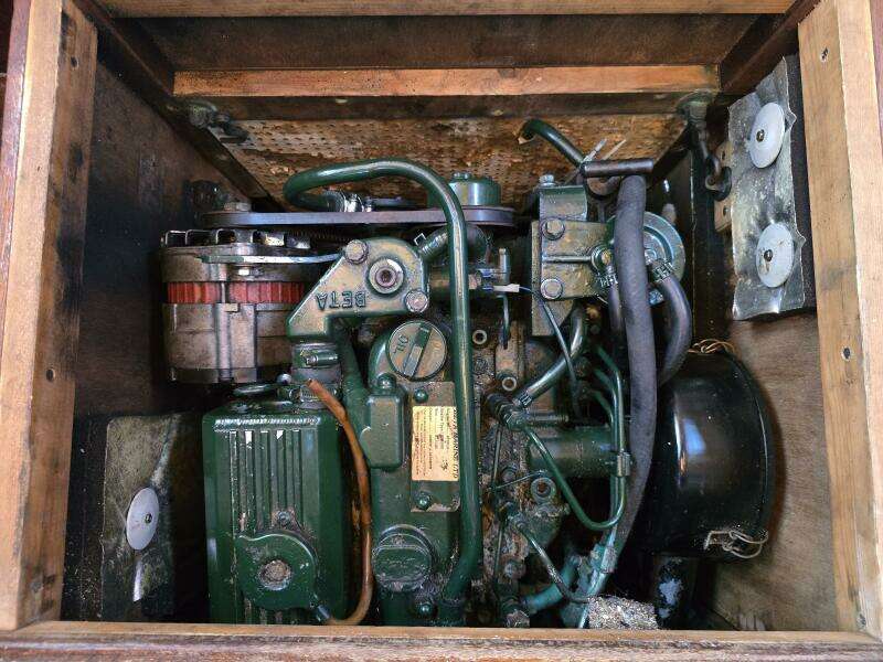 Josephine of Whitehills 36ft Camper  amp  Nicholsons Yacht For Sale