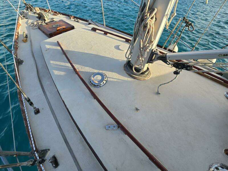 Josephine of Whitehills 36ft Camper  amp  Nicholsons Yacht For Sale