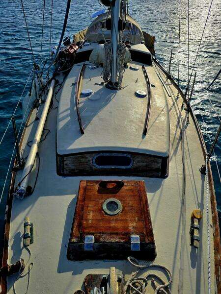 Josephine of Whitehills 36ft Camper  amp  Nicholsons Yacht For Sale