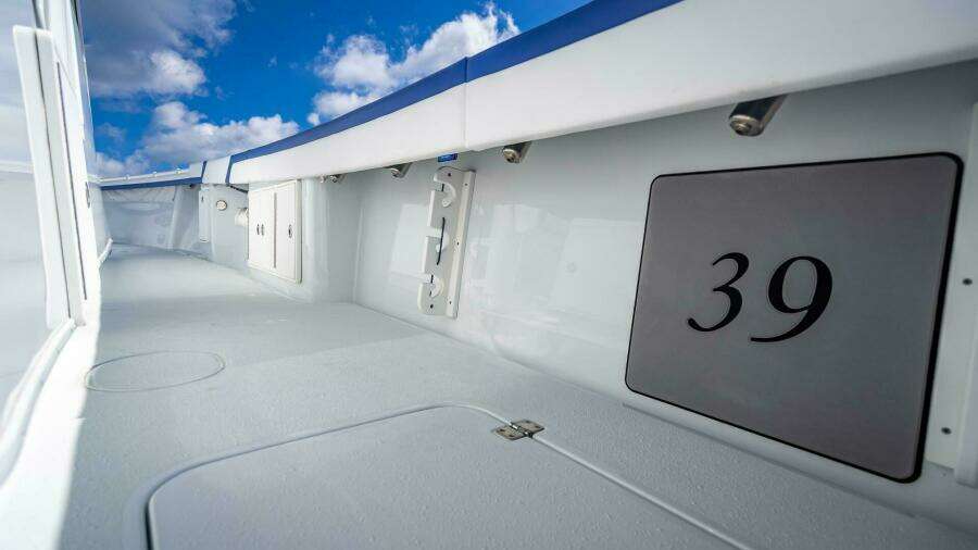 39ft Yellowfin Yacht For Sale