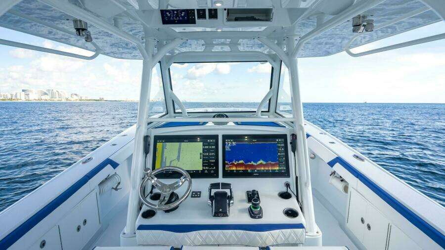 39ft Yellowfin Yacht For Sale