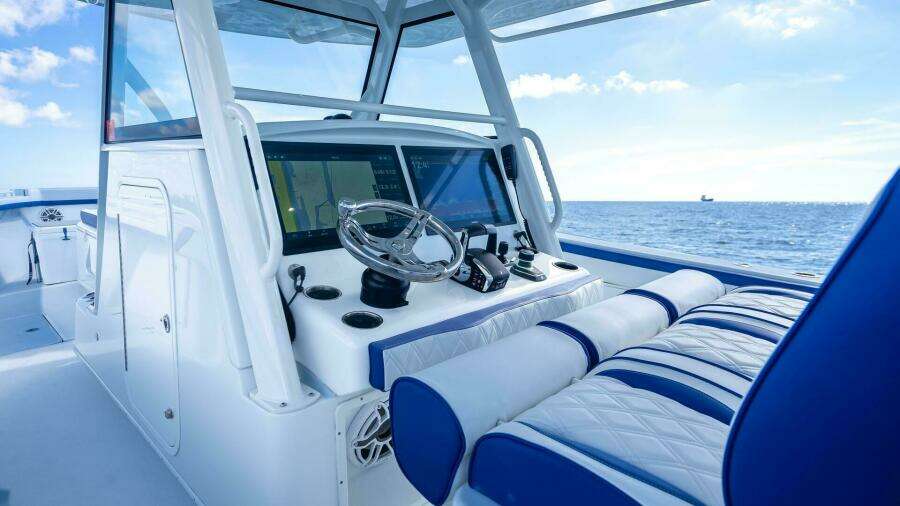 39ft Yellowfin Yacht For Sale