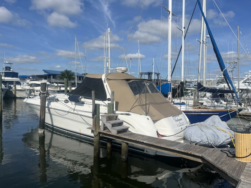 41' 2003 Sea Ray 410 Express Cruiser