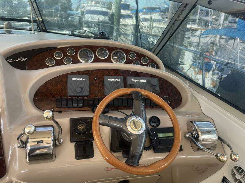 Vashumio 41ft Sea Ray Yacht For Sale