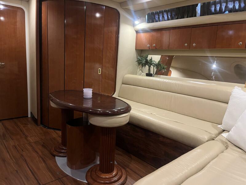 41' 2003 Sea Ray 410 Express Cruiser