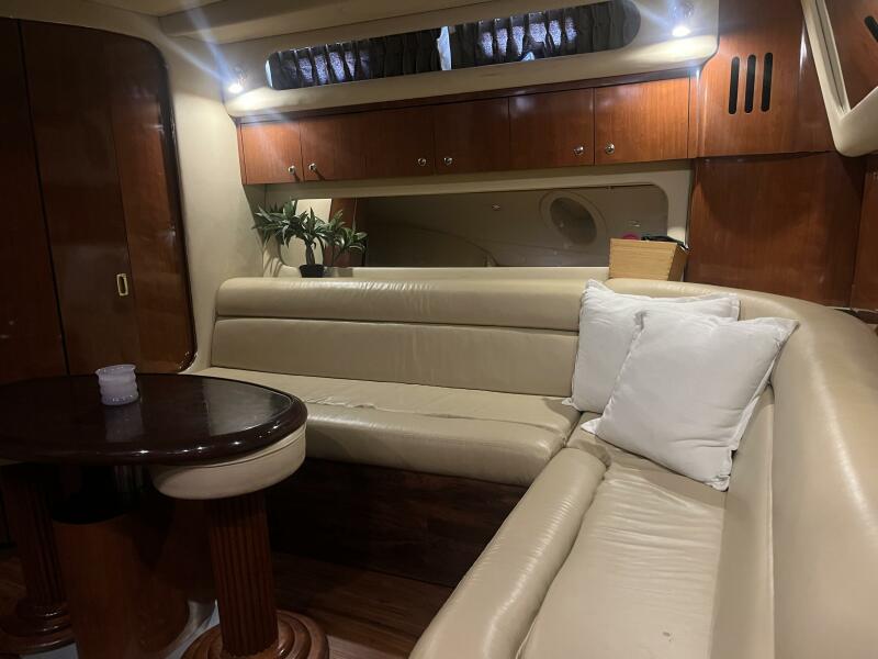 41' 2003 Sea Ray 410 Express Cruiser