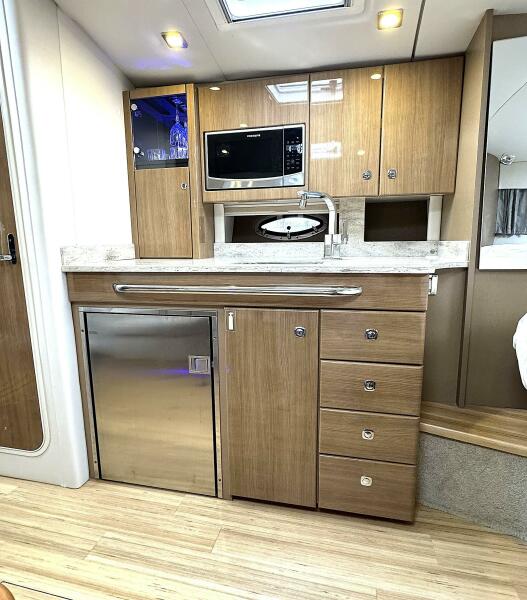 34' 2016 Formula Performance Cruiser