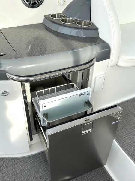 34' 2016 Formula Performance Cruiser