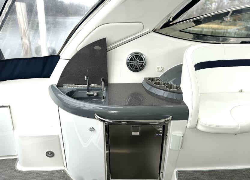 34' 2016 Formula Performance Cruiser