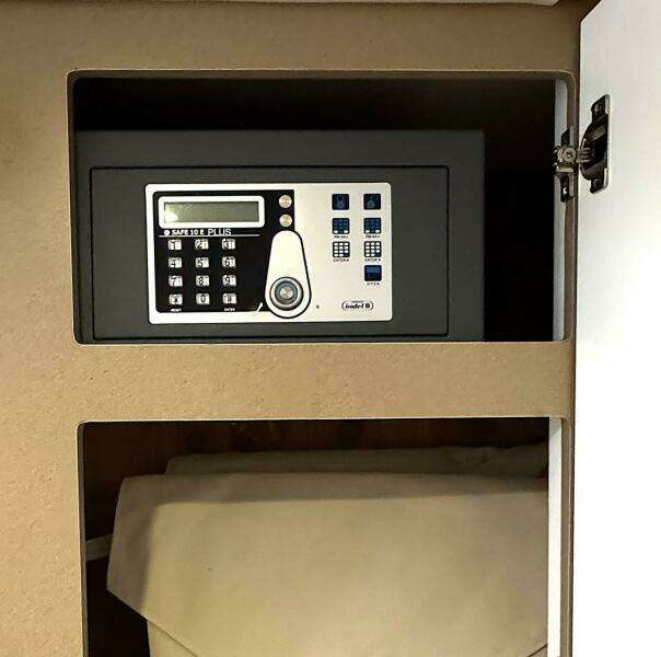 BLUE SKYE 34ft Formula Yacht For Sale