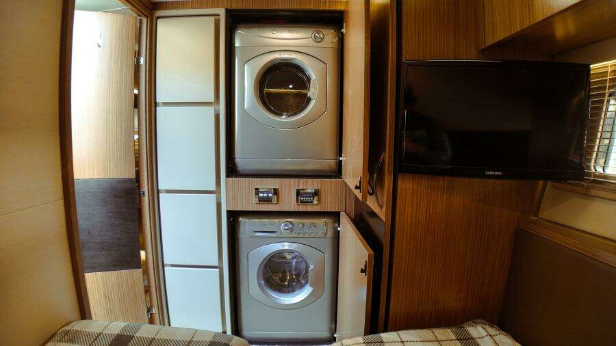 INCOGNITO 59ft Sea Ray Yacht For Sale