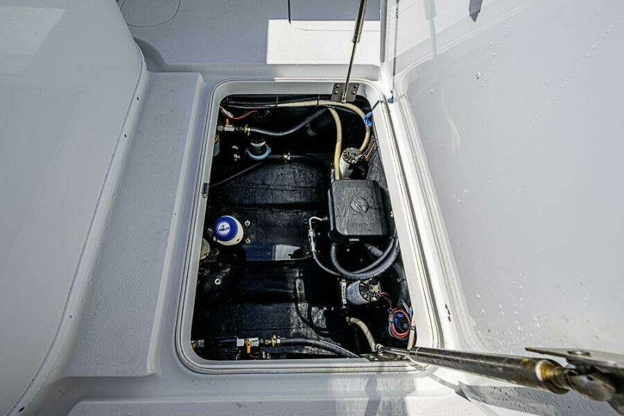 32ft Yellowfin Yacht For Sale