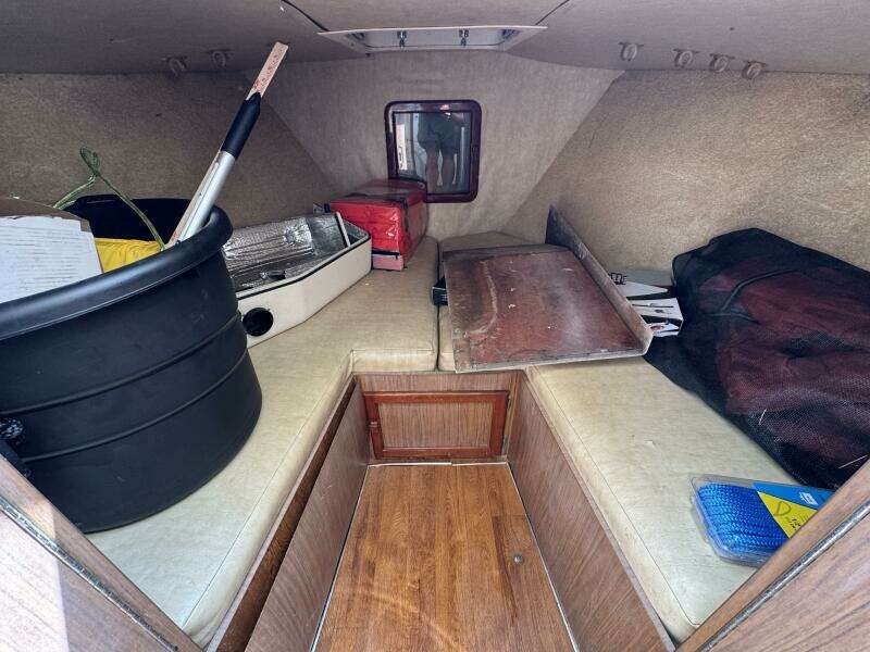 Last Pitch 31ft Bertram Yacht For Sale