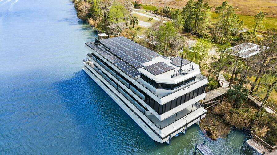 Shine Down 120ft Breaux Brothers Yacht For Sale