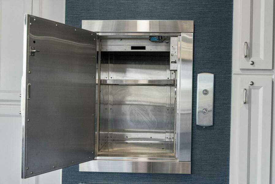 Shine Down 120ft Breaux Brothers Yacht For Sale