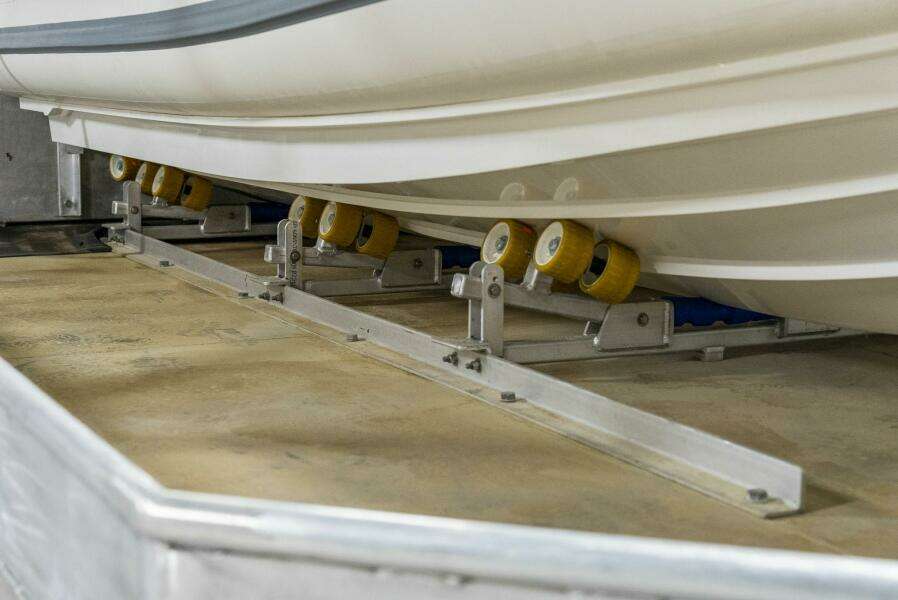 Shine Down 120ft Breaux Brothers Yacht For Sale