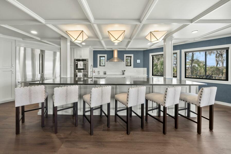 120' 2025 Breaux Brothers 120 GLV