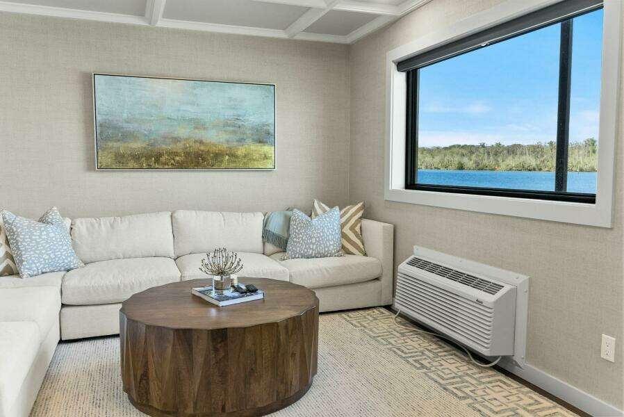 Shine Down 120ft Breaux Brothers Yacht For Sale