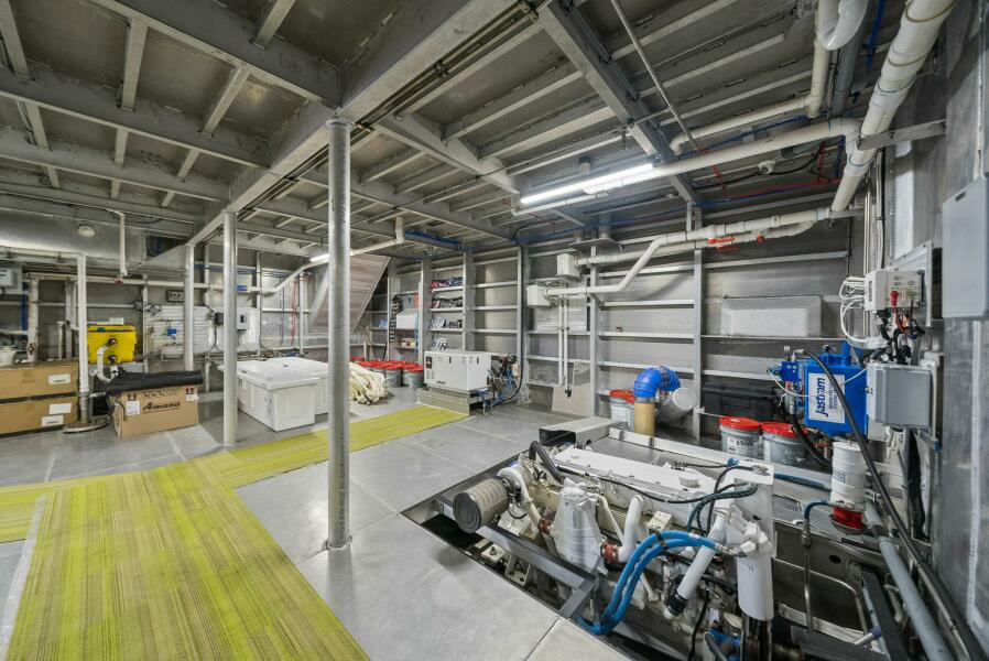 120' 2025 Breaux Brothers 120 GLV