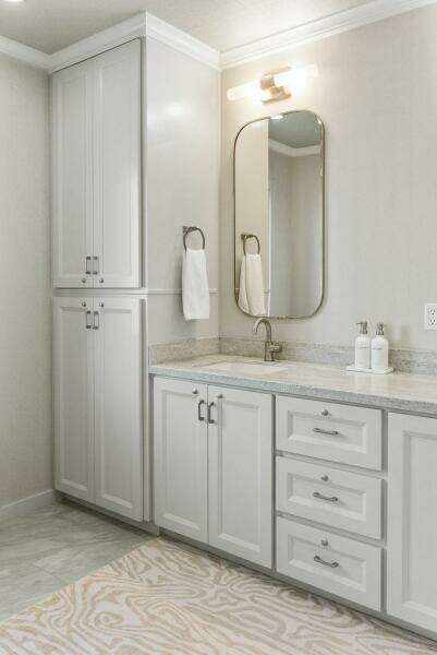 Shine Down 120ft Breaux Brothers Yacht For Sale