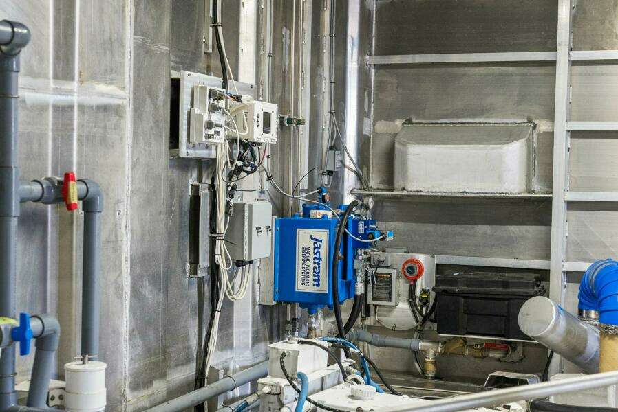 Shine Down 120ft Breaux Brothers Yacht For Sale