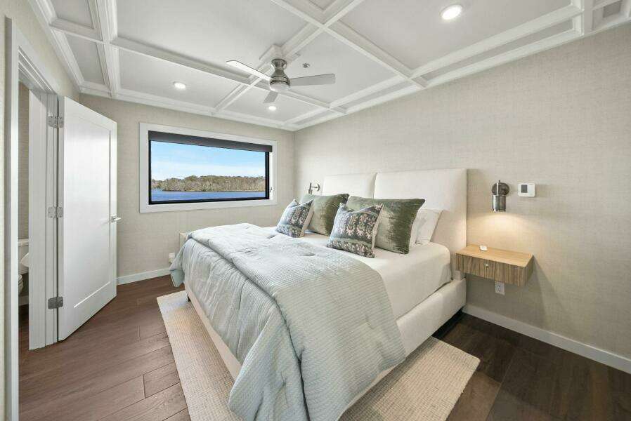 Shine Down 120ft Breaux Brothers Yacht For Sale