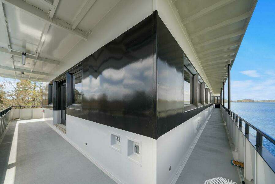 Shine Down 120ft Breaux Brothers Yacht For Sale