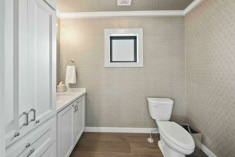 Shine Down 120ft Breaux Brothers Yacht For Sale