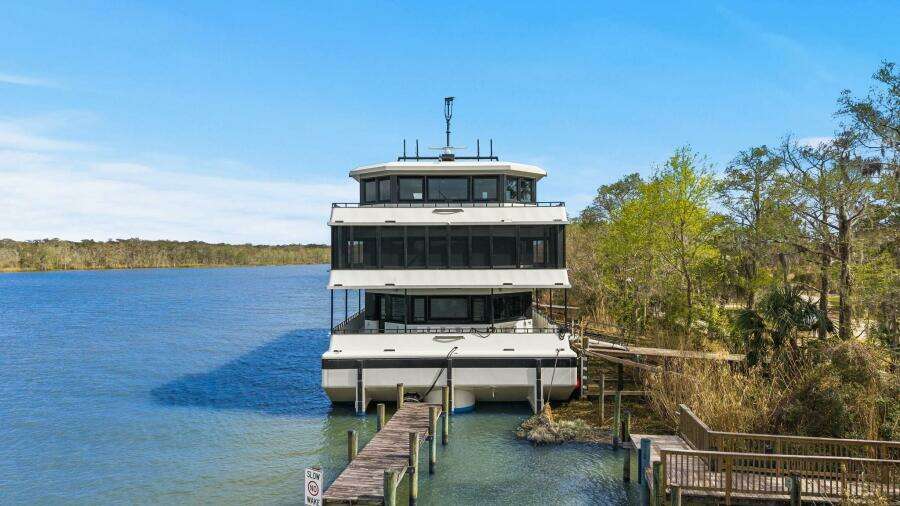 Shine Down 120ft Breaux Brothers Yacht For Sale