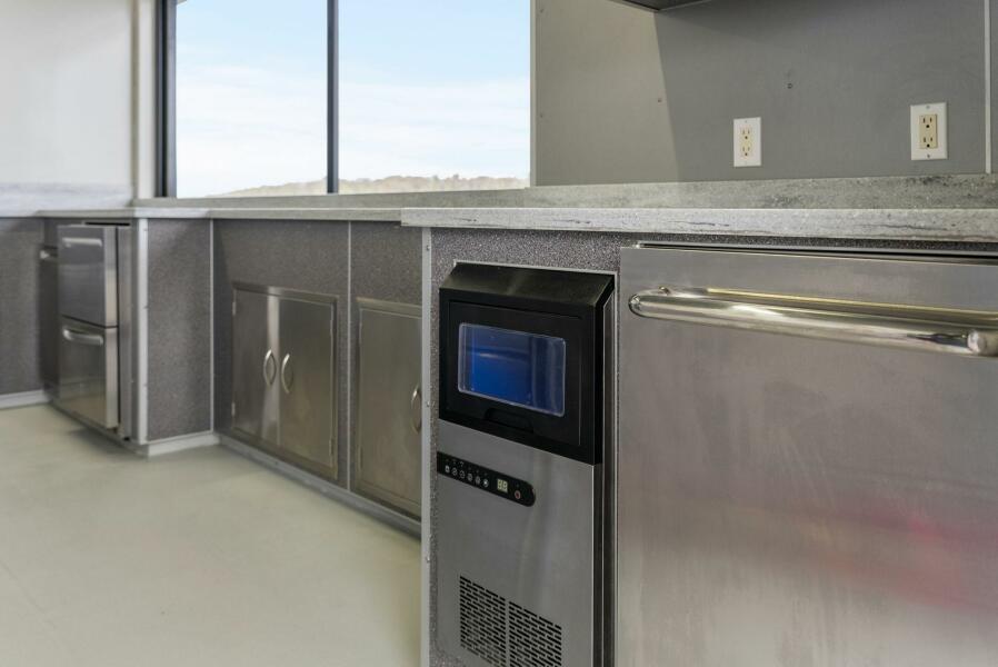 120' 2025 Breaux Brothers 120 GLV