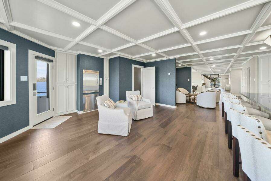 Shine Down 120ft Breaux Brothers Yacht For Sale