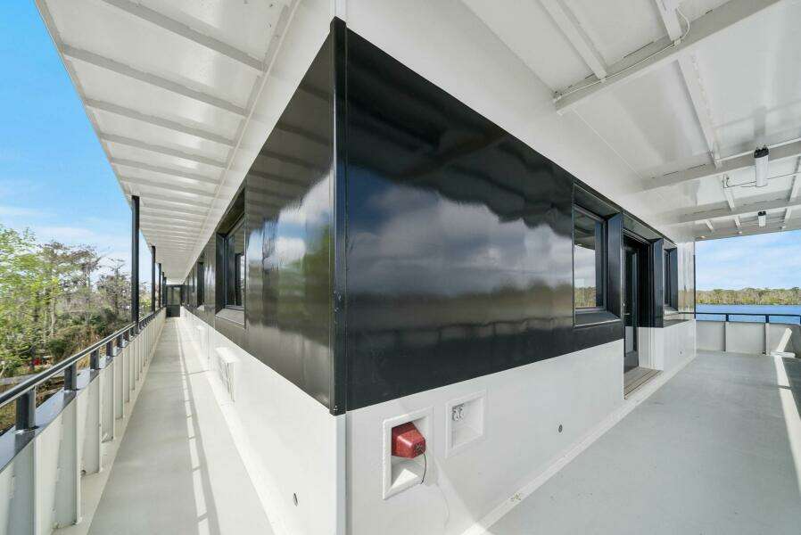 Shine Down 120ft Breaux Brothers Yacht For Sale