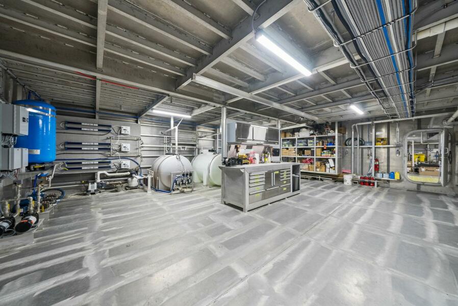 120' 2025 Breaux Brothers 120 GLV