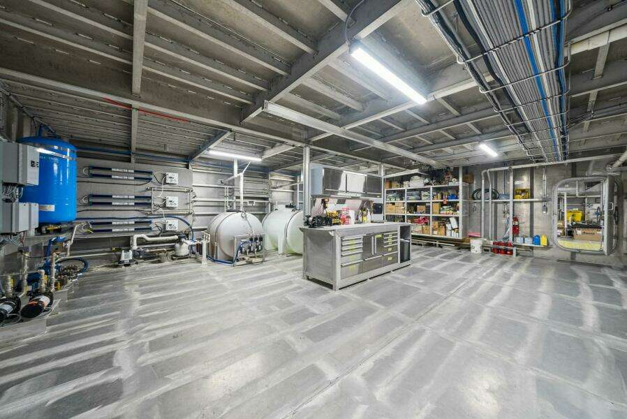 Shine Down 120ft Breaux Brothers Yacht For Sale