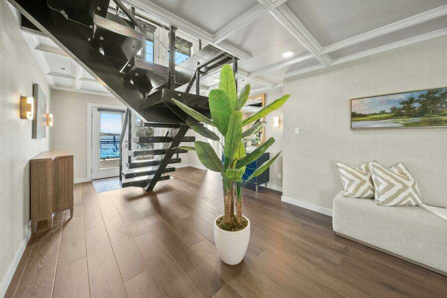 Shine Down 120ft Breaux Brothers Yacht For Sale