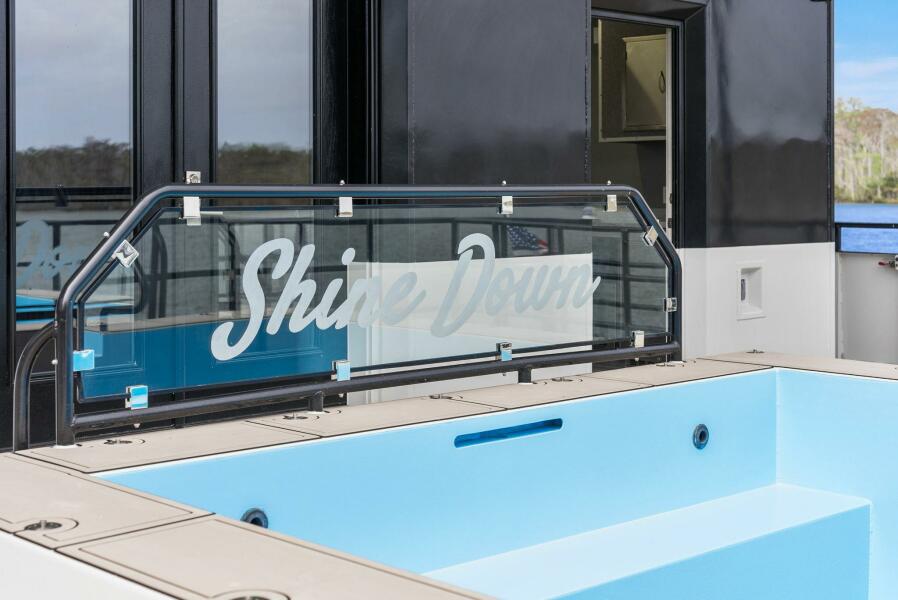 120' 2025 Breaux Brothers 120 GLV