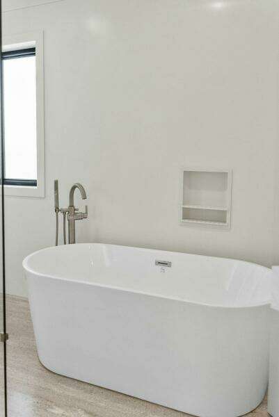 Shine Down 120ft Breaux Brothers Yacht For Sale