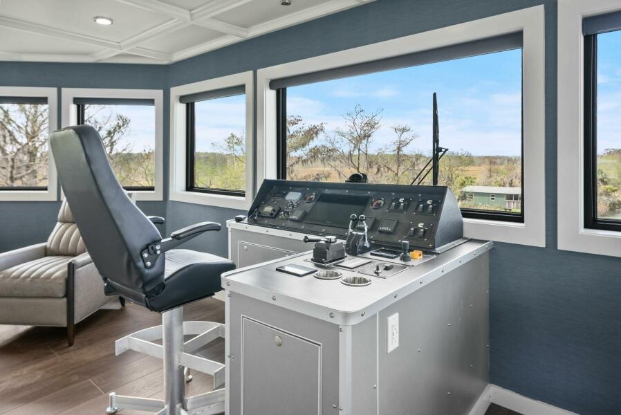 120' 2025 Breaux Brothers 120 GLV