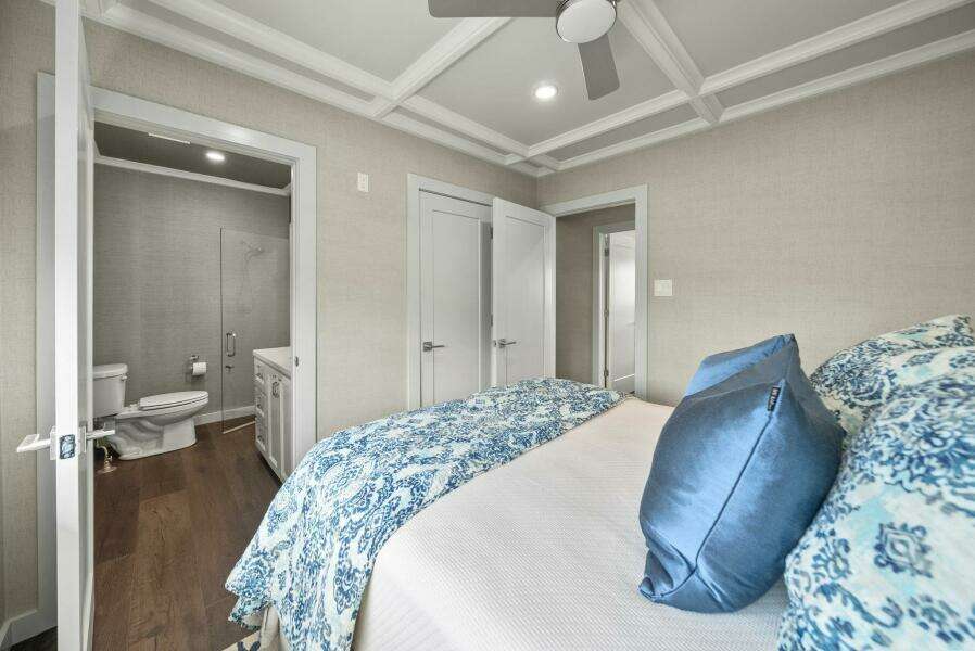 Shine Down 120ft Breaux Brothers Yacht For Sale