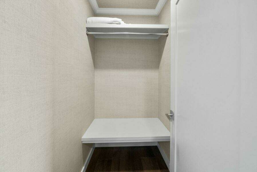 Shine Down 120ft Breaux Brothers Yacht For Sale