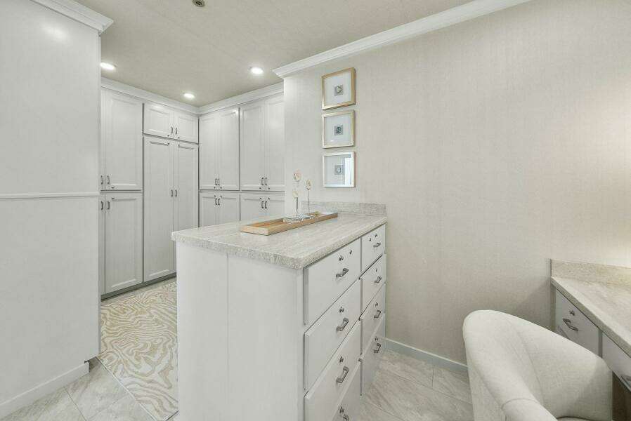 Shine Down 120ft Breaux Brothers Yacht For Sale