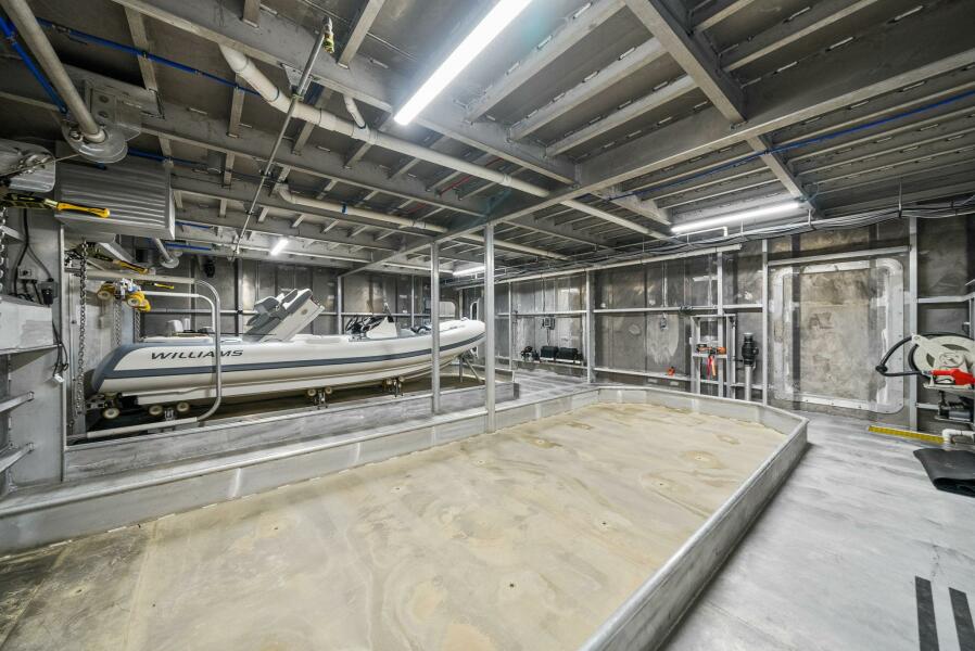 120' 2025 Breaux Brothers 120 GLV