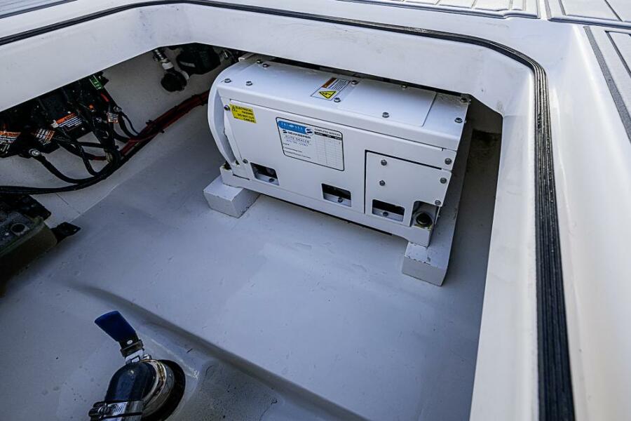 33' 2021 Albury Brothers 33