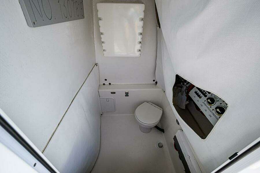 Wire We Here 33ft Albury Brothers Yacht For Sale