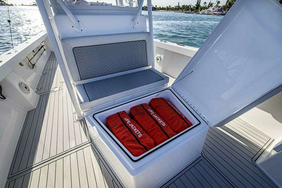 Wire We Here 33ft Albury Brothers Yacht For Sale