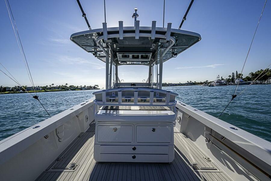 33' 2021 Albury Brothers 33