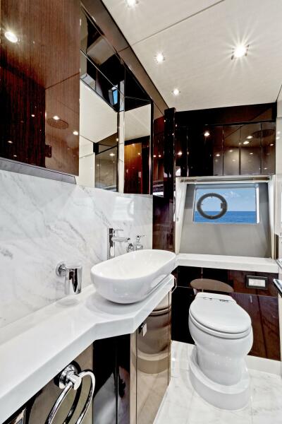 66' 2019 Sunseeker Manhattan 66