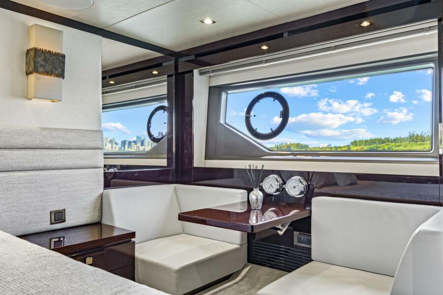 66' 2019 Sunseeker Manhattan 66